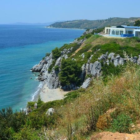 Comfortable Apartment Near The Central Beach Nea Skioni Exterior photo